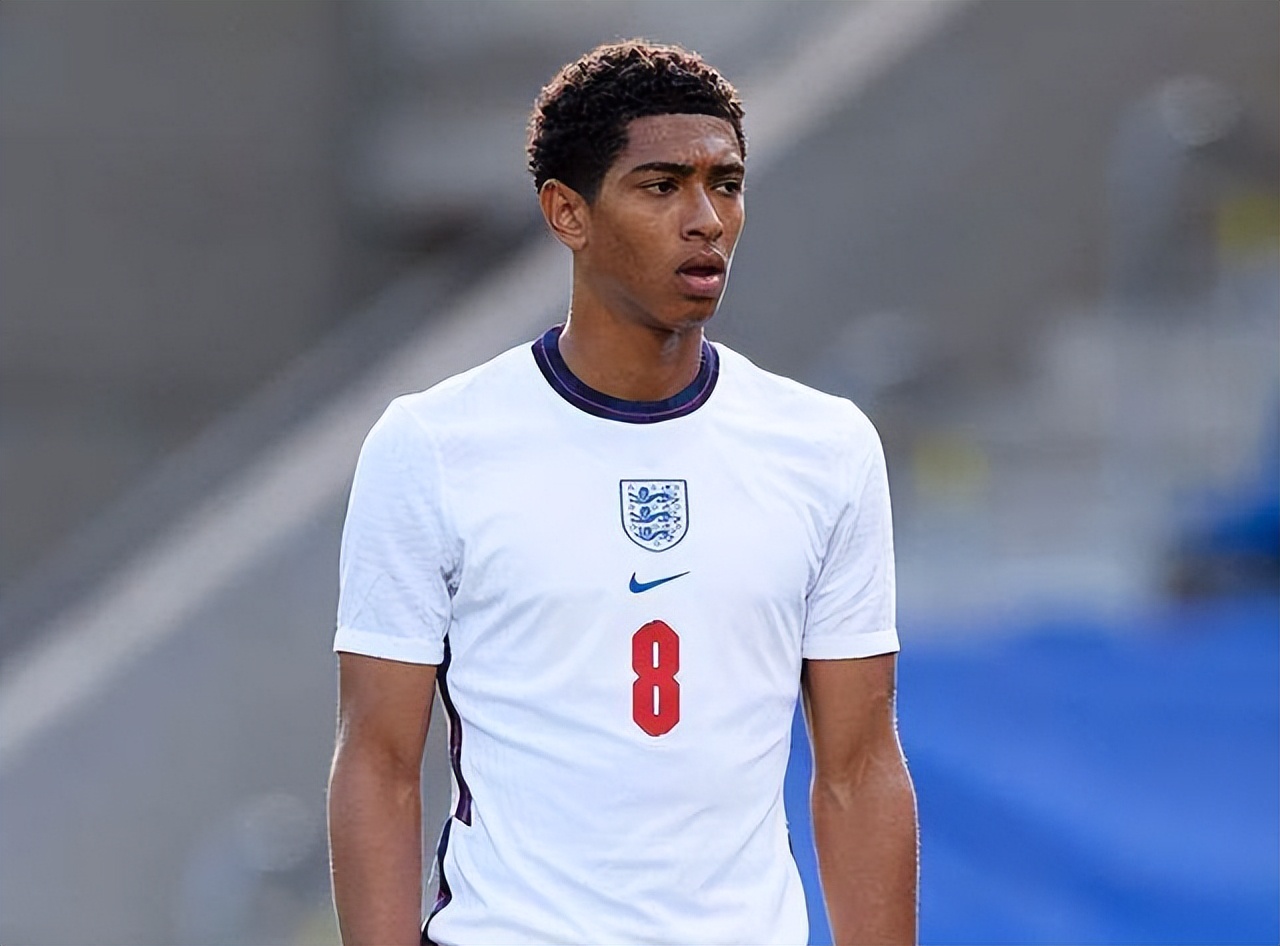 凯恩回应与巴萨传闻：我没和任何人接触，现在在拜仁很开心