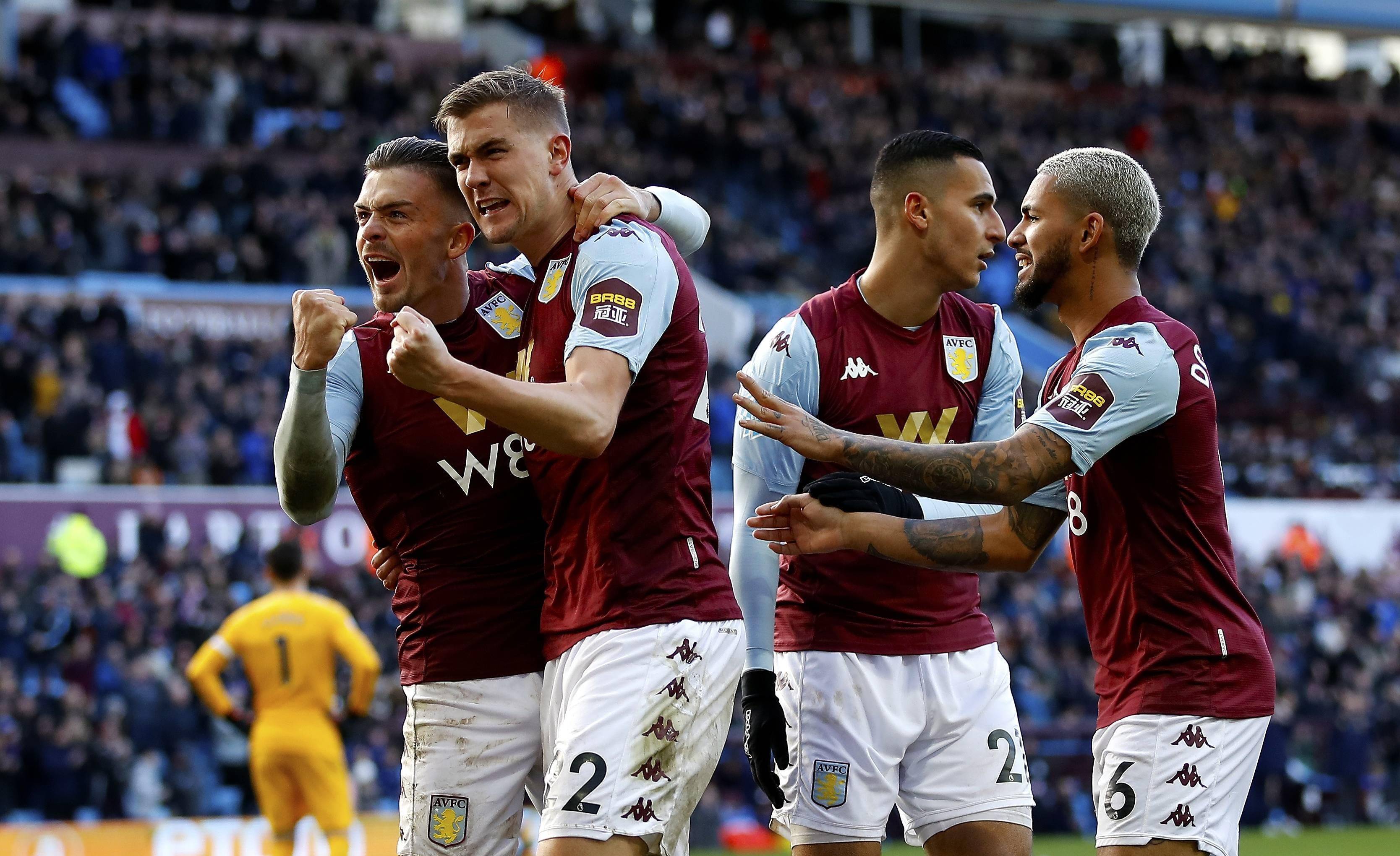 与4结缘，多特5轮欧冠联赛有4轮打入4球，剩下1轮被曼城进4球（多特欧冠五战尽染“4”色：四场各入4球，唯一一场被曼城灌4球）