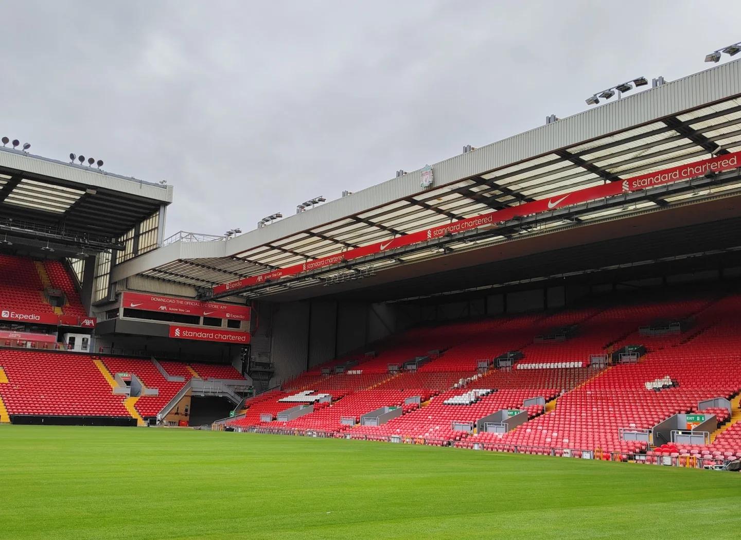 记者：李可并未参加申花赛前合练，明天能否首发存疑（李可缺席申花赛前合练，明日首发成疑）