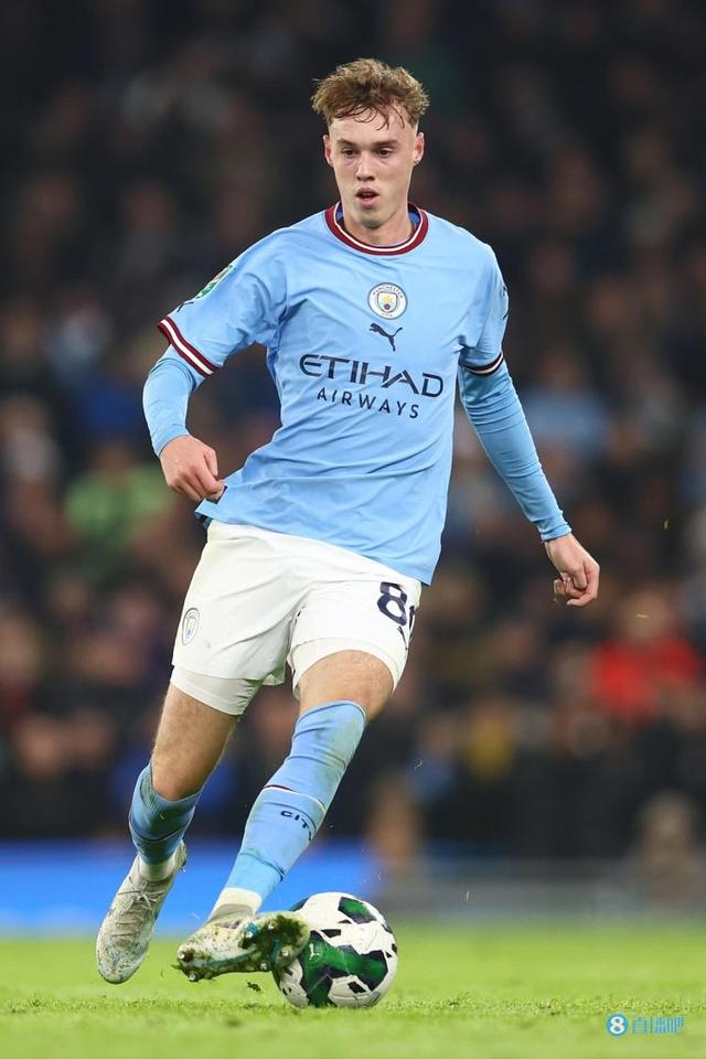 雷迪克：斯玛特防守端的拼劲和投入度做到了极致（雷迪克：斯玛特在防守端的拼劲与投入达到了顶峰）