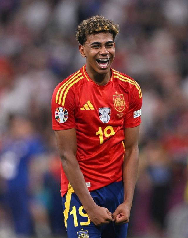 孔帕尼：阿方索・戴维斯非常接近复出；祝穆勒赢得美职联冠军