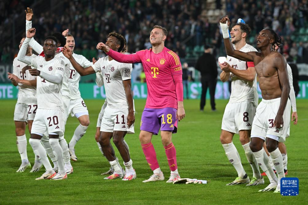 何宇鹏：在国安踢球真的很幸福；法比奥实至名归的金靴太帅啦（何宇鹏：为国安踢球倍感幸福；法比奥金靴名副其实，帅气十足）