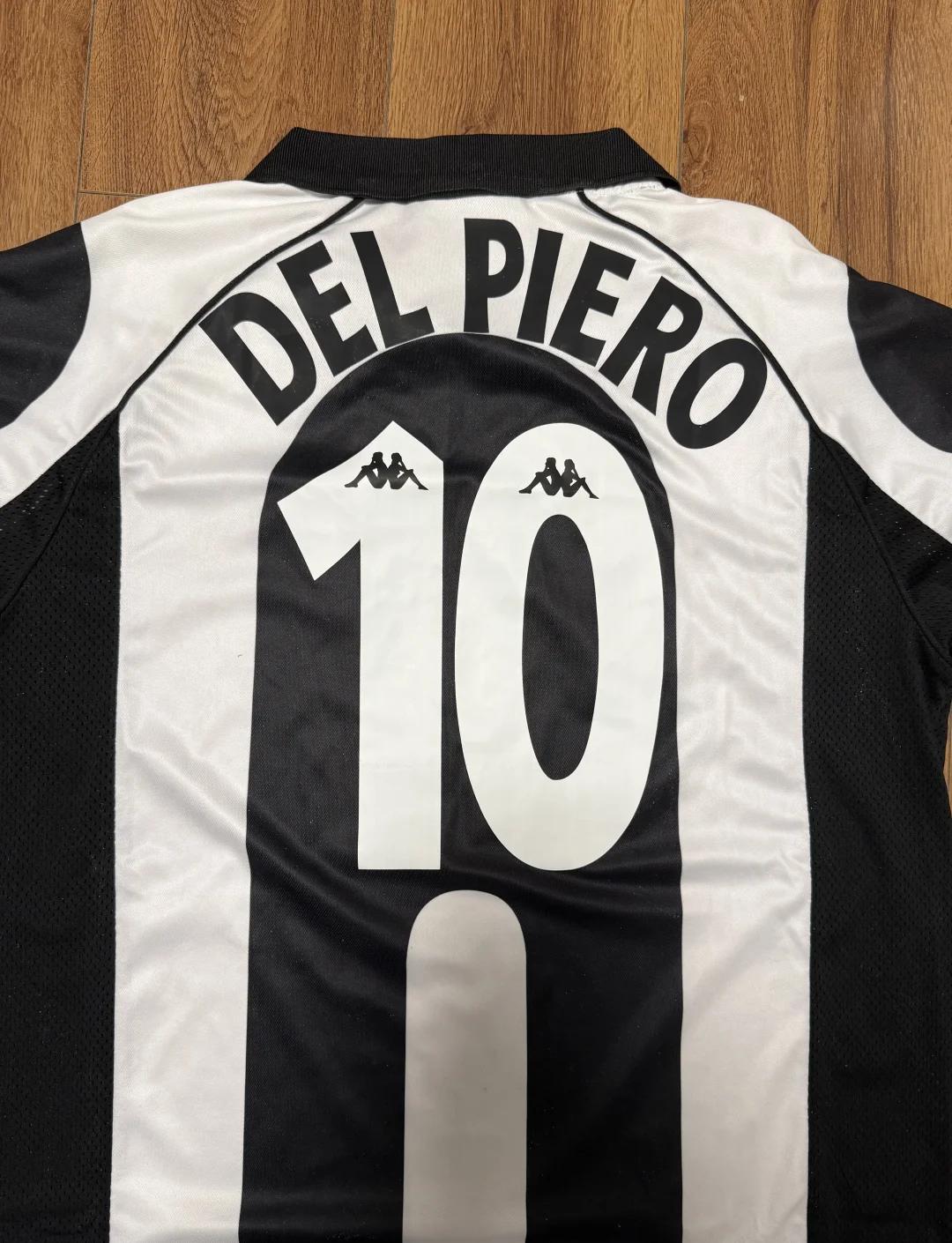 国际米兰vs科莫：劳塔罗-马丁内斯、恰尔汗奥卢首发，莫拉塔、尼科-帕斯出战（国际米兰迎战科莫：劳塔罗、恰尔汗奥卢先发，莫拉塔与尼科·帕斯出场）