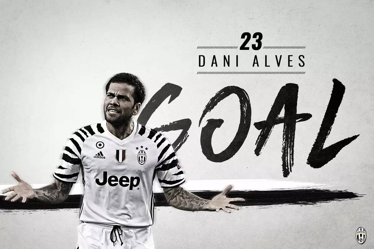 詹姆斯背后传球制造得分机会