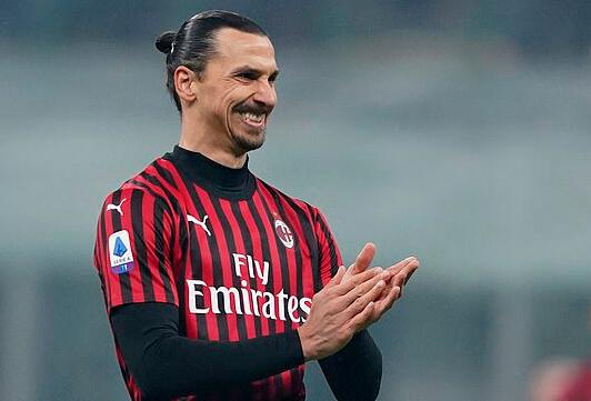 送出角球助攻，恰尔汗奥卢当选国米客胜维罗纳全场最佳球员（凭借角球助攻，恰尔汗奥卢荣膺国米客胜维罗纳全场最佳）