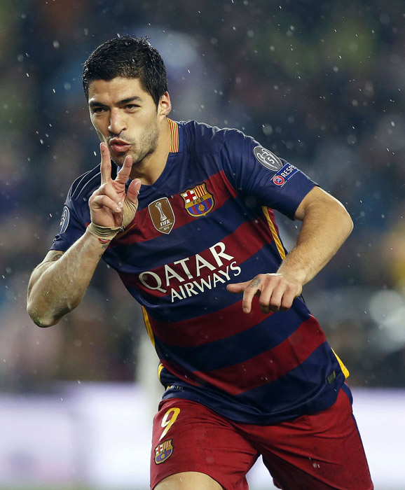 加拉塔萨雷0-1圣吉罗斯联合，普罗米斯-戴维制胜，云亚伊染红（圣吉罗斯联合1-0力克加拉塔萨雷，普罗米斯-戴维建功，云亚伊被罚下）