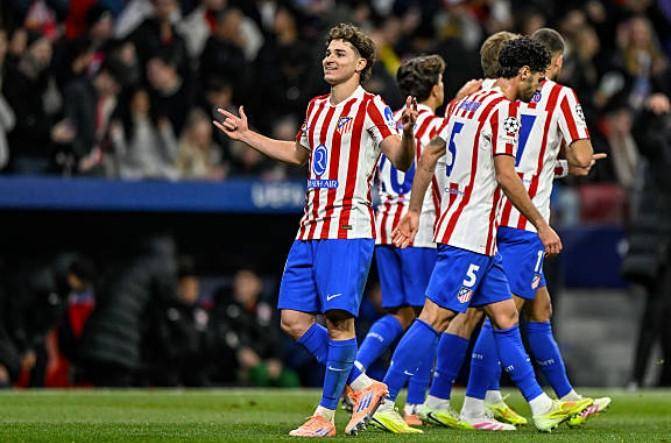 队报：德尚指控诽谤他和本泽马有矛盾的记者，本周四已开庭（队报：德尚以诽谤罪起诉称其与本泽马不和的记者，周四开庭）