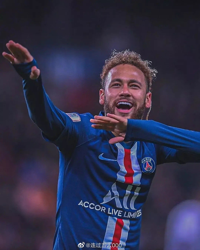 萨哈：麦克托米奈可以在皇马和巴萨踢球，甚至拜仁慕尼黑