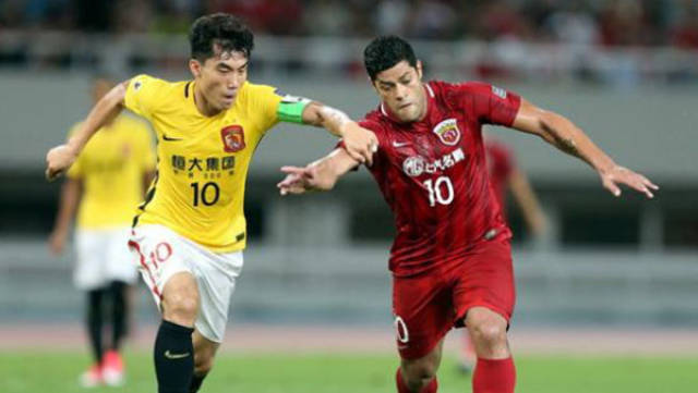 足球国足新一期集训名单公布，两名新人首次入选引热议（国足新一期集训大名单出炉，两名新人首度入选引发热议）