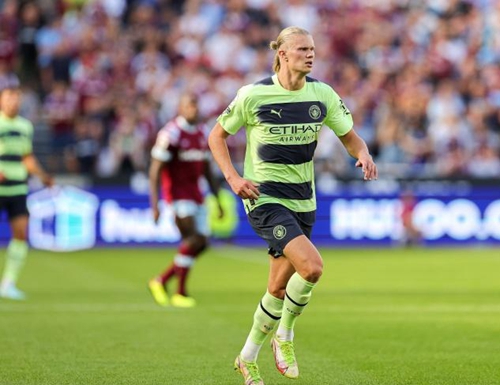 遇到苦主，斯洛特近8次对阵埃因霍温只赢下1场（斯洛特近8战埃因霍温仅取1胜，苦主属性明显）